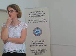 Jag heter sara svensson och jag gillar internet. Sara Svensson Gave Lecture At Comenius University In Bratislava School Of Public Policy