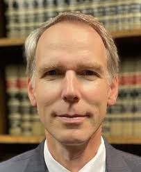 Case alleging teacher abused students losing main prosecutor