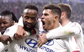 Cela du bien de gagner à domicile et pour mettre la pression. Ligue 1 Wie Olympique Lyon Und Juninho Bruno Guimaraes Verpflichteten