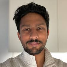 Daniel Lavin's Instagram, Twitter & Facebook