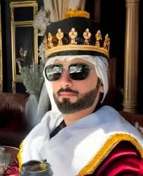 It's definitely a Beautiful day when a Beautiful Queen wakes up even more  Beautiful just to show the world how Beautiful her heart can really be.So  please have a Beautiful day and