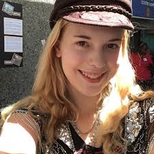 Kim Beneschott Creative Arts Scholarship