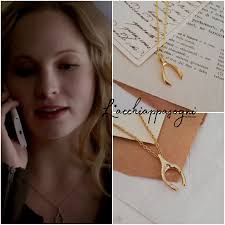 When she became a vampire, she couldn't live caroline forbes is a lot of things. Die Vampir Tagebucher Caroline Forbes Inspiriert Wishbone Etsy