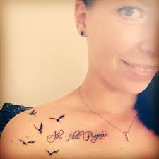 She Flies With Her Own Wings And Butterfly Bing Images Tattoos Henna Tattoo Tattoos And Piercings
