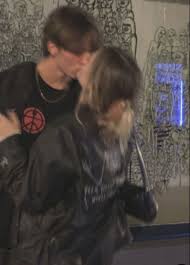 Asimismo coincidimos con el equipo azul en cuanto a las metas plantadas pero no concordamos con lo que dicen respecto al modo de alcanzarlas. 500 Mejores Imagenes De Photo De Parejas En 2020 Fotos De Novios Tumblr Fotos Con Pareja Fotos Lindas De Parejas