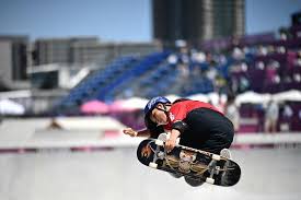 Mendes leal first gained attention at the age of seven in internet videos of her skating in a tutu and jumping off tall structures on her skateboard. Ogwc2stx2ulxom
