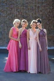 Si le mariage est décontracté et que le thème c'est italian ou french riviera, vous pourriez très bien vous habiller comme ce monsieur de chez silbon. Idee Tenue Temoin Mariage Violet Rose Blanc Robe Pinterest Tenue Demoiselle D Honneur Mariage Violet Robe De Mariage