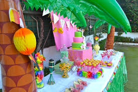 Baskets, lampshades and mats that are made from grass cloth or sea grass, crafts and home decorations made of natural wood make hawaiian decor interesting, relaxing and inviting. Hawaiian Theme Party For Boys Novocom Top