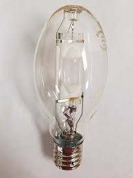 Bulbs.com is committed to health and safety. Mh70u Medium 3k Metal Halide Lamp Aamsco Lighting