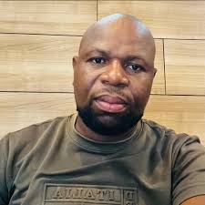 The court has given Standard Bank the green light to repossess two luxury  cars belonging to a Joburg lawyer who is also facing a litany of complaints  for allegedly stealing from Road