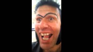 Jason Botticelli, Aguantaaa