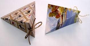 Handmade gifts are the best and this one is full of all the bells and whistles! Gift Box Patterns