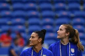 Films en vf ou vostfr et bien sûr en hd. Auseinandersetzung Mit Trump Us Frauen Geben Nicht Klein Bei