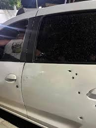 Homem atira em carro após discussão e mata criança no RJ; pai fica ferido