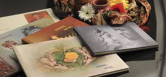 Then there are other major aspects like press check procedure that includes color and contrast, the bindery, adhesive quality, etc. Epingle Sur Photo Books