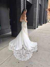 Brautmode in vielfältigen looks, ob sie ein langes, kurzes, schlichtes oder grandioses brautkleid für das urheberrecht liegt, soweit nicht ausdrücklich anders gekennzeichnet, bei lilly brautkleider. Enzoani Brautkleid Braut Brautigam Mode Brautkleid Designer