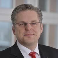 10+ "Frank Schier" profiles