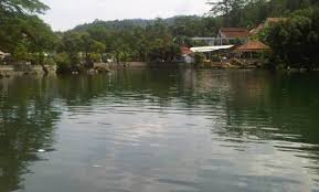 Talaga herang adalah sebuah danau kecil di perbatasan tiga desa yaitu jerukleueut, padaherang, dan desa lengkongkulon di distrik sindangwangi, majalengka dahulu, daerah ini merupakan kawasan di distrik rajagaluh. 45 Gambar Tempat Wisata Di Majalengka 2021 Terbaru Taman Alam
