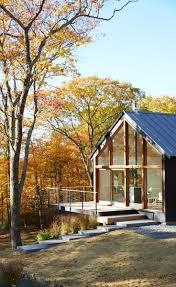 Das Erste Haus Das Die Fertigstellung Erreichte Wurde Von Lang En 2020 Maison Architecte Maison Triangulaire Maison Verte
