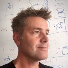 Daniel Hutcherson (@hellohutch)