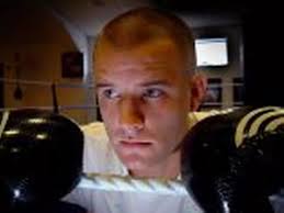 Swapping the frontline for right hooks