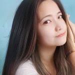 Beth Valencia's Instagram, Twitter & Facebook