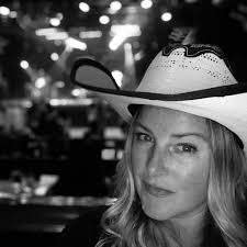 Good morning I'm a single mom of a 15-year-old daughter, for many years my  daughter looked forward to having a quinceanera, unfortunately the year  before her 15th birthday I decided to leave