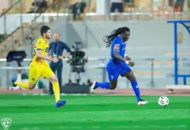 وجه حارس مرمى فريق الهلال والمنتخب الوطني السابق، محمد الدعيع، رسالة خاصة إلى إلى رئيس مجلس إدارة النادي، فهد بن نافل. L9hvpk4qj8lgbm