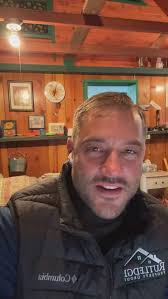 I’m officially a remote worker 🥸. Would you want to work in a 20’ cabin?