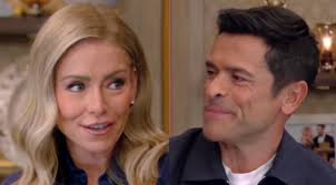 Kelly Ripa and Mark Consuelos’ Relationship Timeline