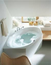 Badezimmer Mit Eckbadewanne Vllt Was Fur Unser Haus Badezimmer Eckbadewanne Badezimmerideen
