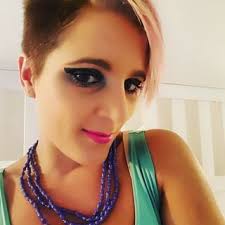 Liza Hall (@miss_w_heart)