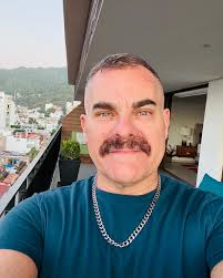 Introducing the 2024 Impact Award recipients Robert Berk and Derek Danton  at The Center Dinner in NYC