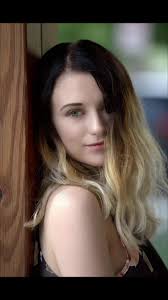 Mariah Carter (@riahcarter)