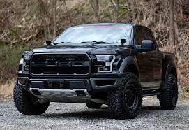 Bed 4wd vehicle description *check this one out* sporty popular stylish ford raptor crew cab lifted and ready to go fox off road suspension bike rack and much more. Ford F 150 Raptor In 2021 Ford Raptor Ford Trucks F150 Ford F150