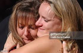 130 photos et images haute résolution de Sisters Jodie