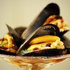 Ingredients 24 Large Mussels Cleaned And De Bearded 1 4 Cup Currants 1 2 Cup Short Grain Rice 1 4 Cup Olive Oil 2 Large Onion Recipes Mussels Turkish Recipes