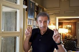 Grazie a peppino de filippo ho imparato a stare al passo con i tempi di silvia fumarola il ragazzino della provincia di biella diventato star della tv. Ezio Greggio Galerie Z Filmu Csfd Cz