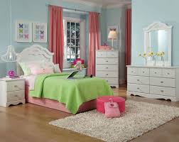 الوان غرف النوم الحديثة باطلالة حيوية وجريئة 2018 مشاهير