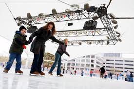 Anyway, i chuckled as one guy hugged the wall as he skated. he obviously gave in to his girlfriend for a trip to the ice rink. Crown Center Ice Terrace 48th Season Crown Center
