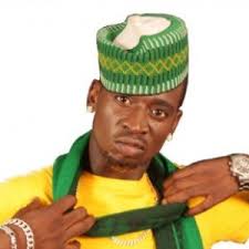 Bola feat. Klever jay — Zee World