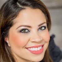 Melissa Hinkle's Instagram, Twitter & Facebook