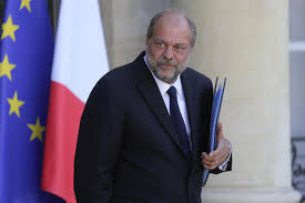 On est pas à fresnes ici. Elections Regionales Eric Dupond Moretti Annonce Sur Le Marche De Peronne Samedi Matin