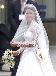 Idealny krój dla ciężarnej księżnej! Druga Suknia Slubna Kate Middleton I Inne Zdjecia Z Wesela Ofeminin