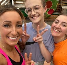 Derek Willett's Instagram, Twitter & Facebook