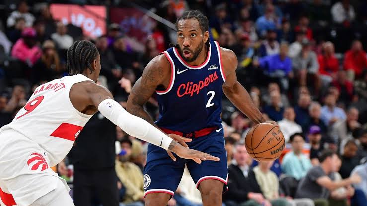 Clippers trading Kawhi Leonard back to Raptors for players and picks: Report