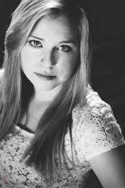 Elizabeth Klink's Instagram, Twitter & Facebook