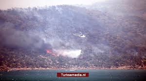 Bosbranden de enige drie blusvliegtuigen in turkije staan aan de grond in de getroffen geb. Turkije Heeft Tientallen Bosbranden Snel Onder Controle Turkse Media