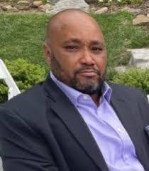 Darnell Knox's Instagram, Twitter & Facebook