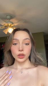 @Elenasainte1s video Tweet